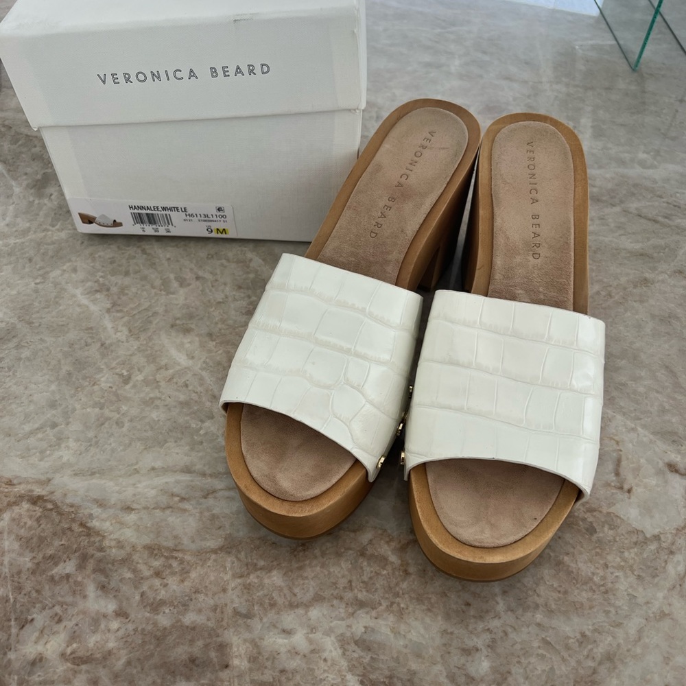 Veronica Beard Clogs